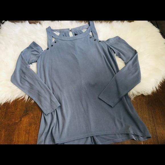 Rock & Republic Cold Shoulder Top Sz S - Picture 1 of 4